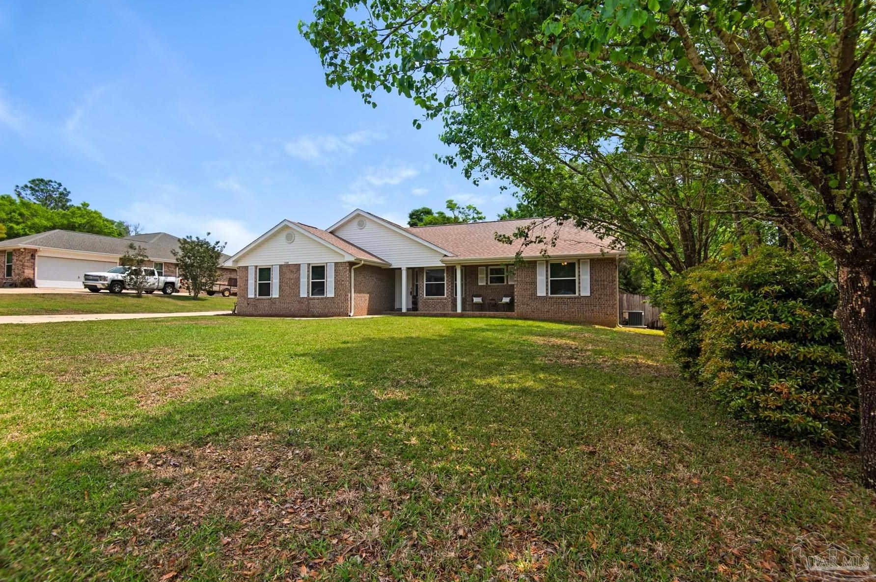 5949 Ridgeview Dr, Milton, FL 32570-5057