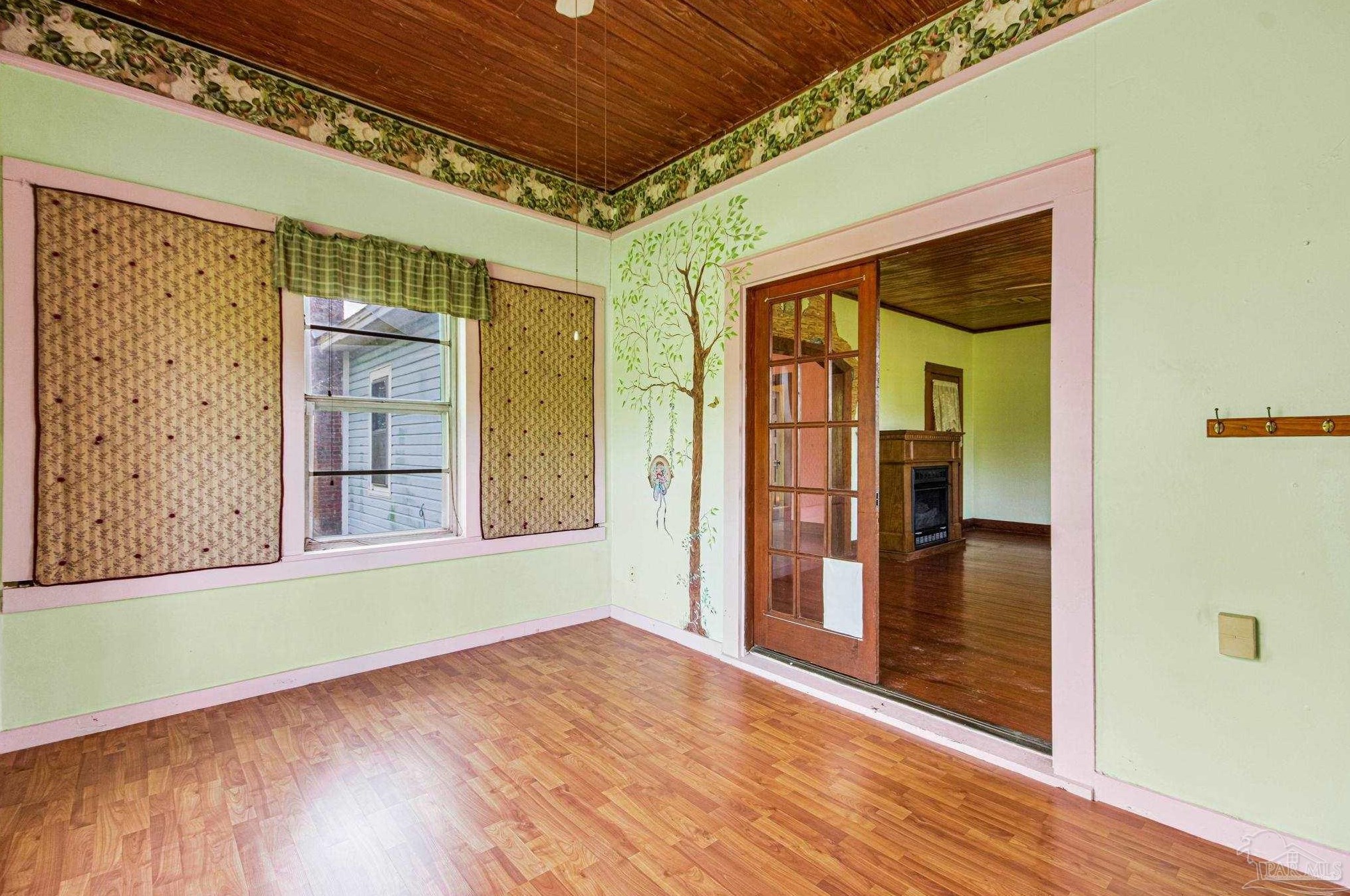 5001 Bellview Ave, Pensacola FL 32526-9437 exterior