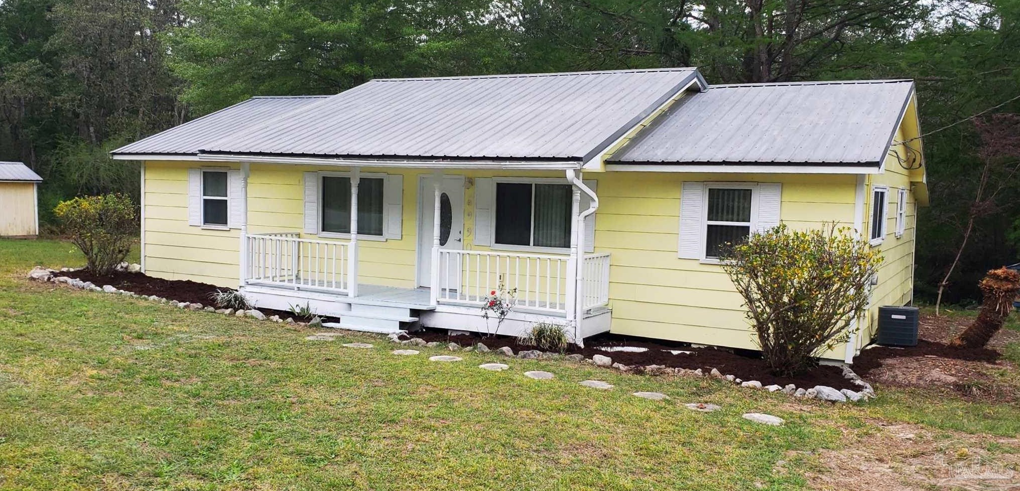 6990 Martin Rd, Milton, FL 32570