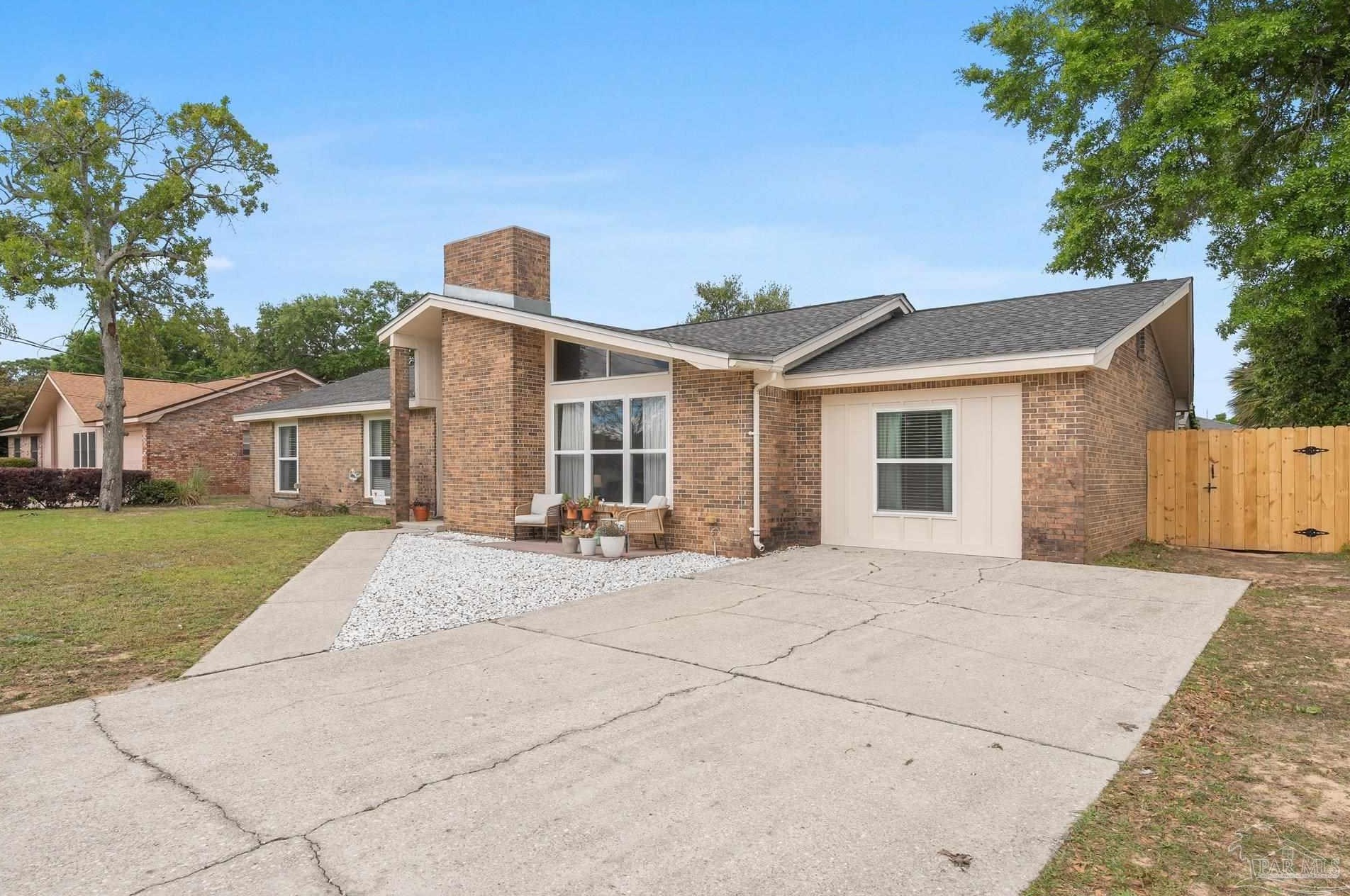 5785 Keystone Rd, Pensacola, FL 32504-7720