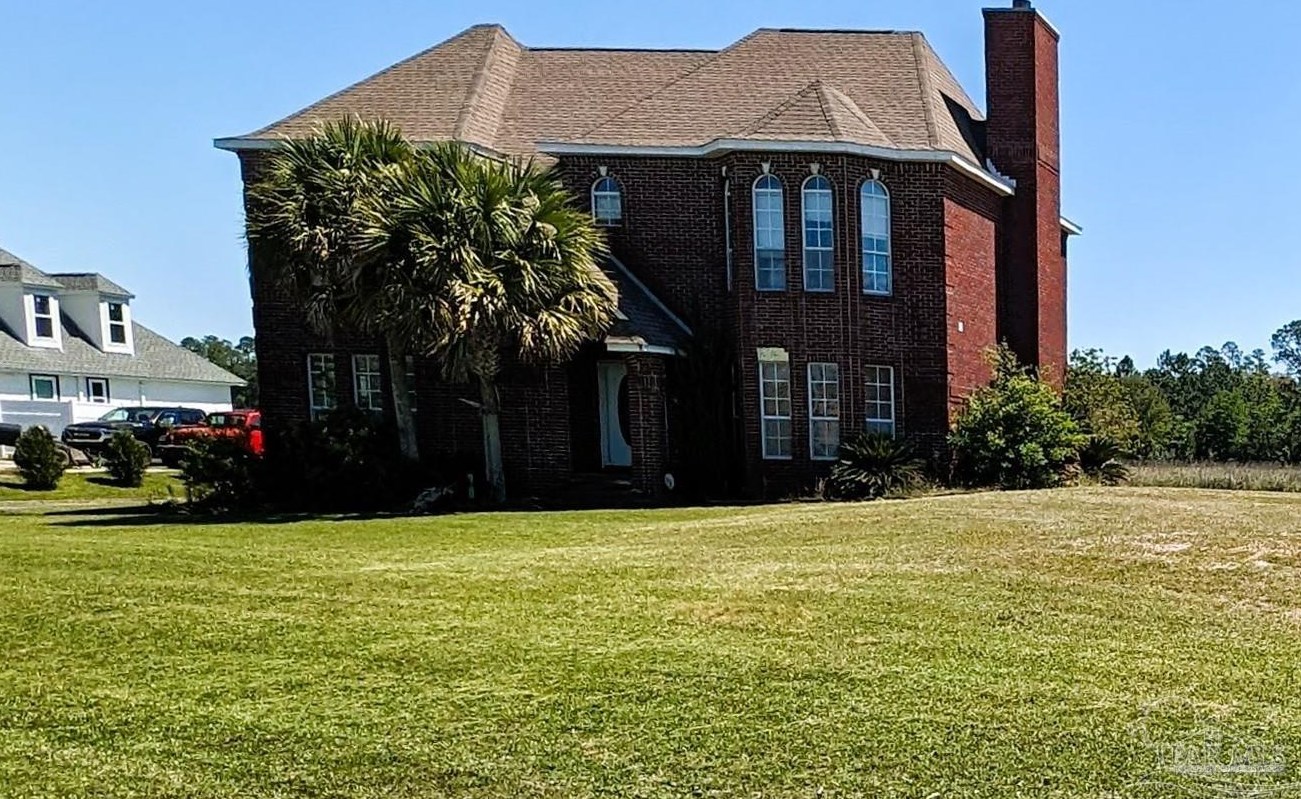 7390 San Ramon Dr, Milton, FL 32583