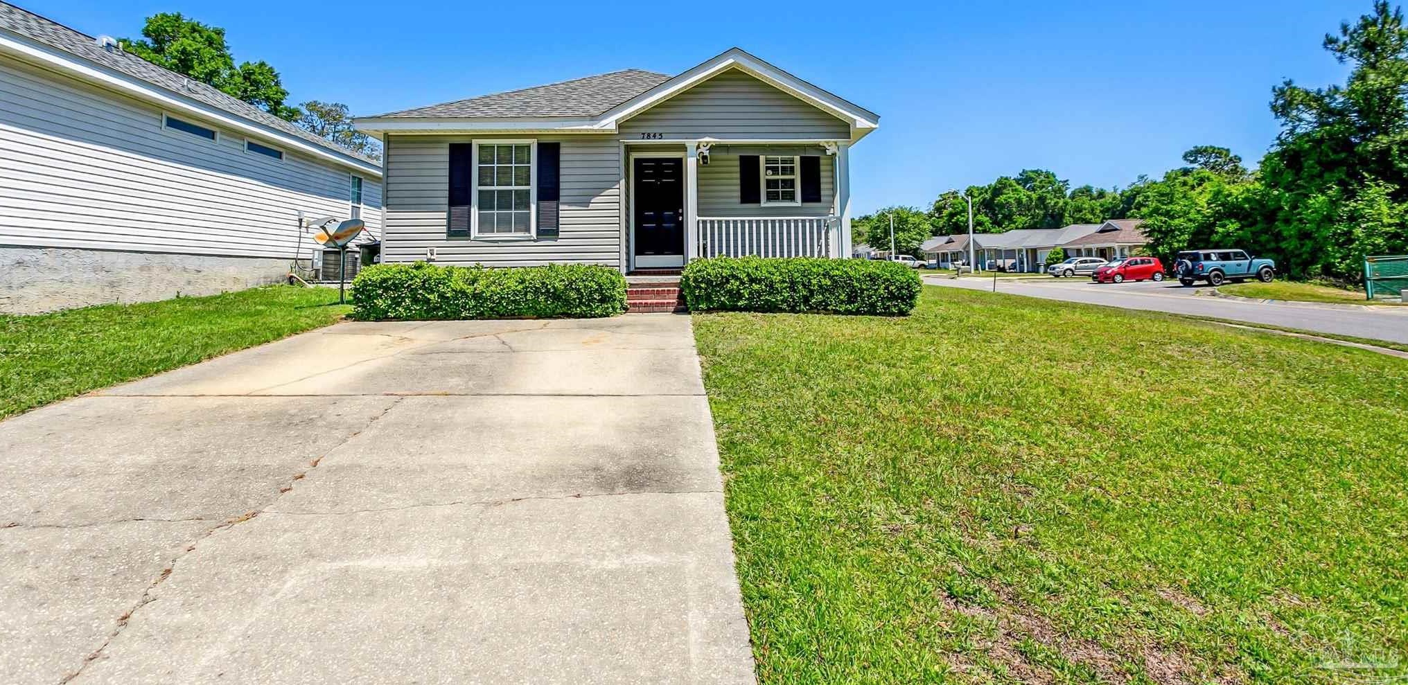 7845 Heirloom Dr, Pensacola, FL 32514-1923