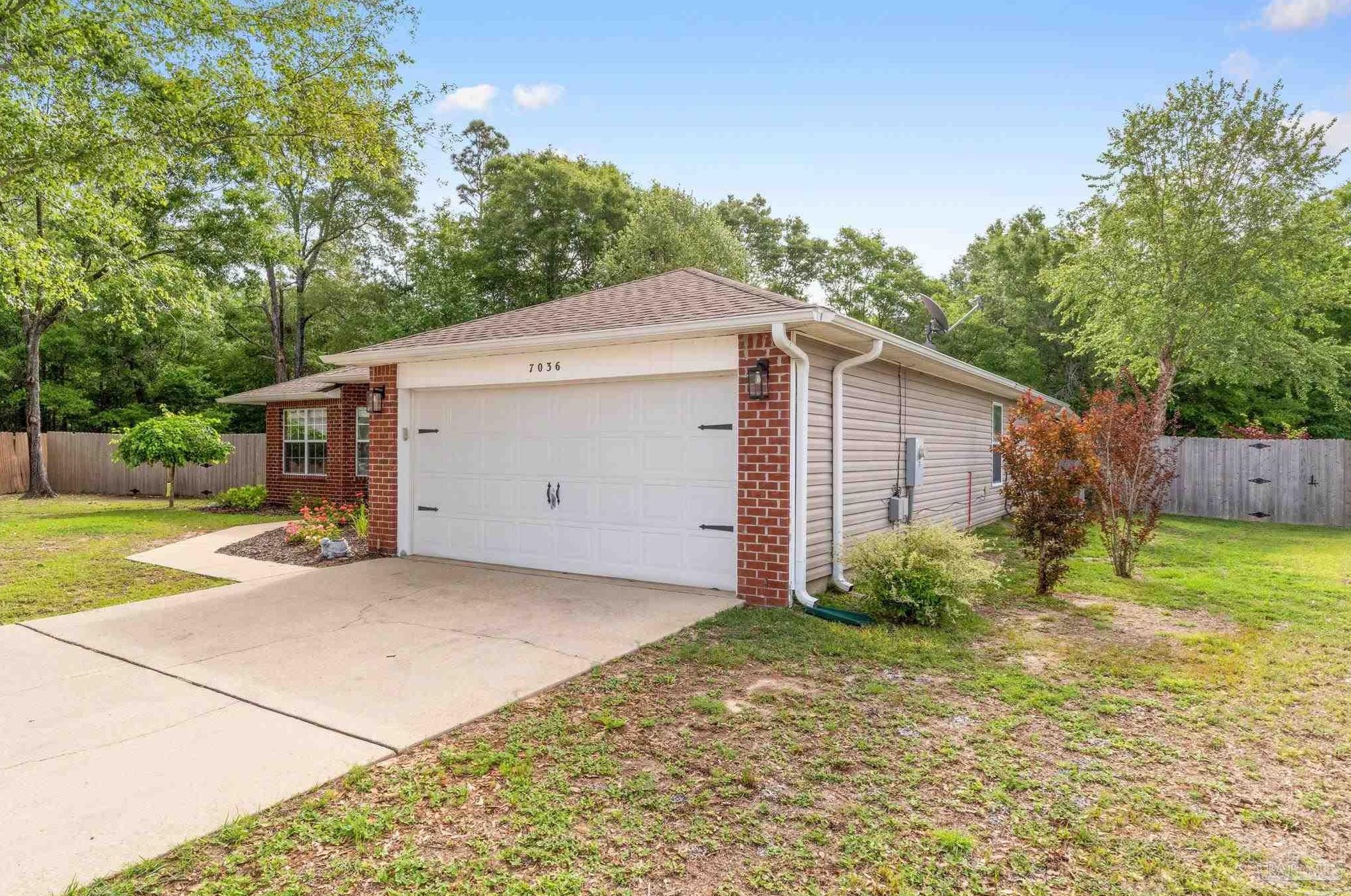 7036 Tylerwood Ct, Milton FL  32570-3294 exterior