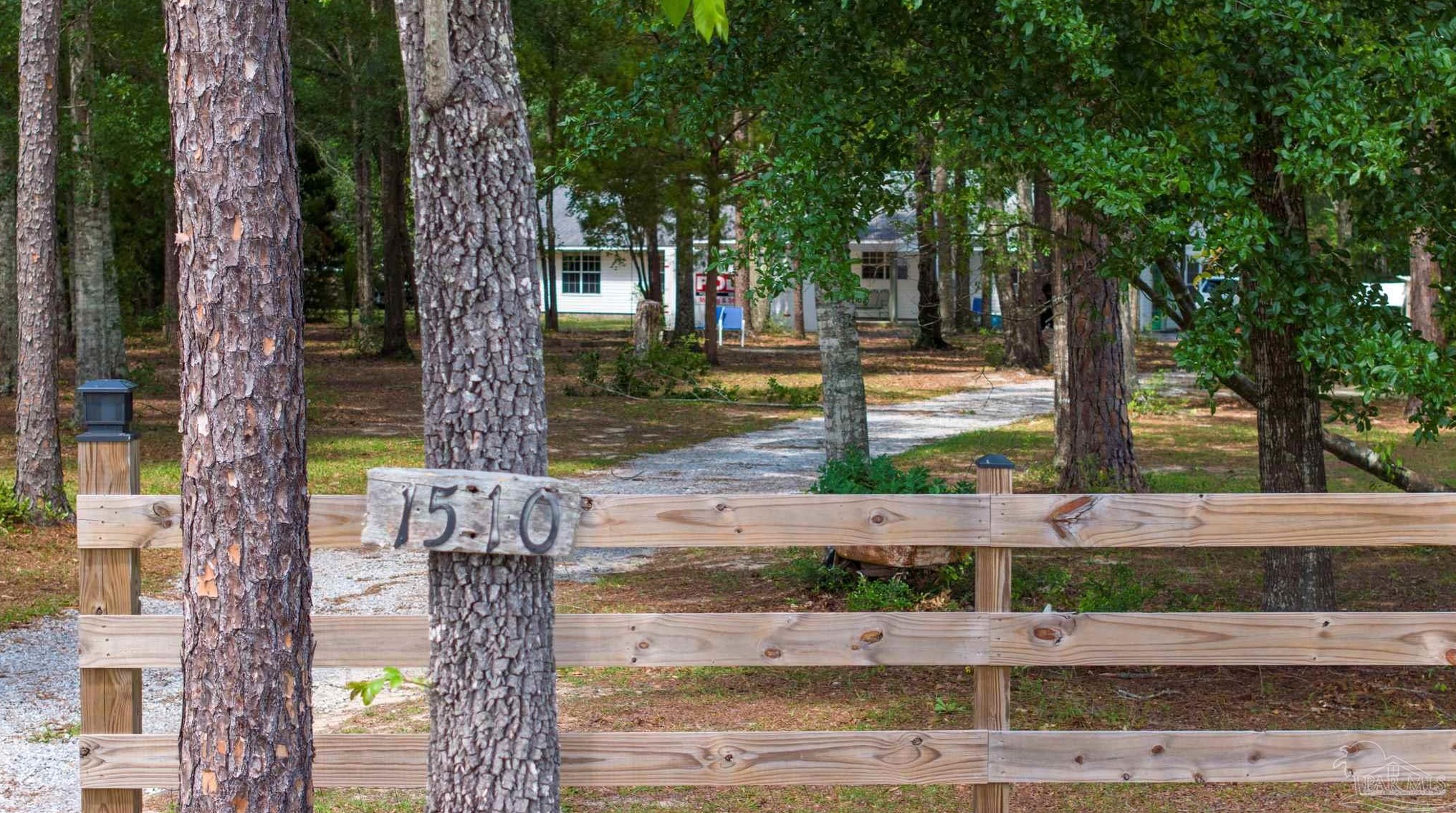 1510 Rouge Ln, Cantonment, FL 32533-9265