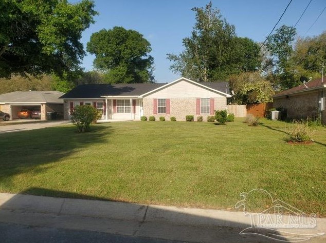 1104 Tanton Ct, Pensacola, FL 32506