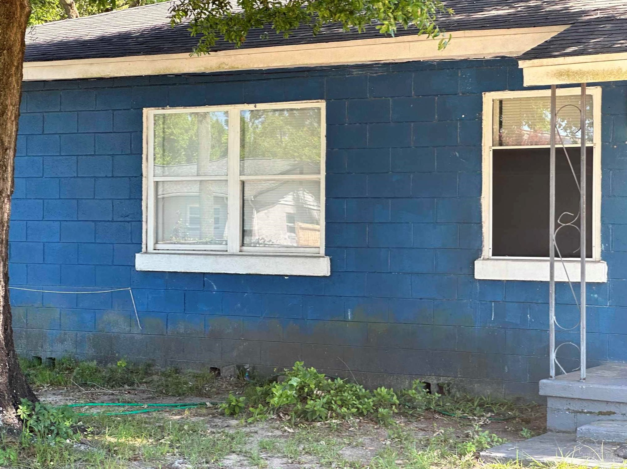 1303 E Baars, Pensacola, FL 32503