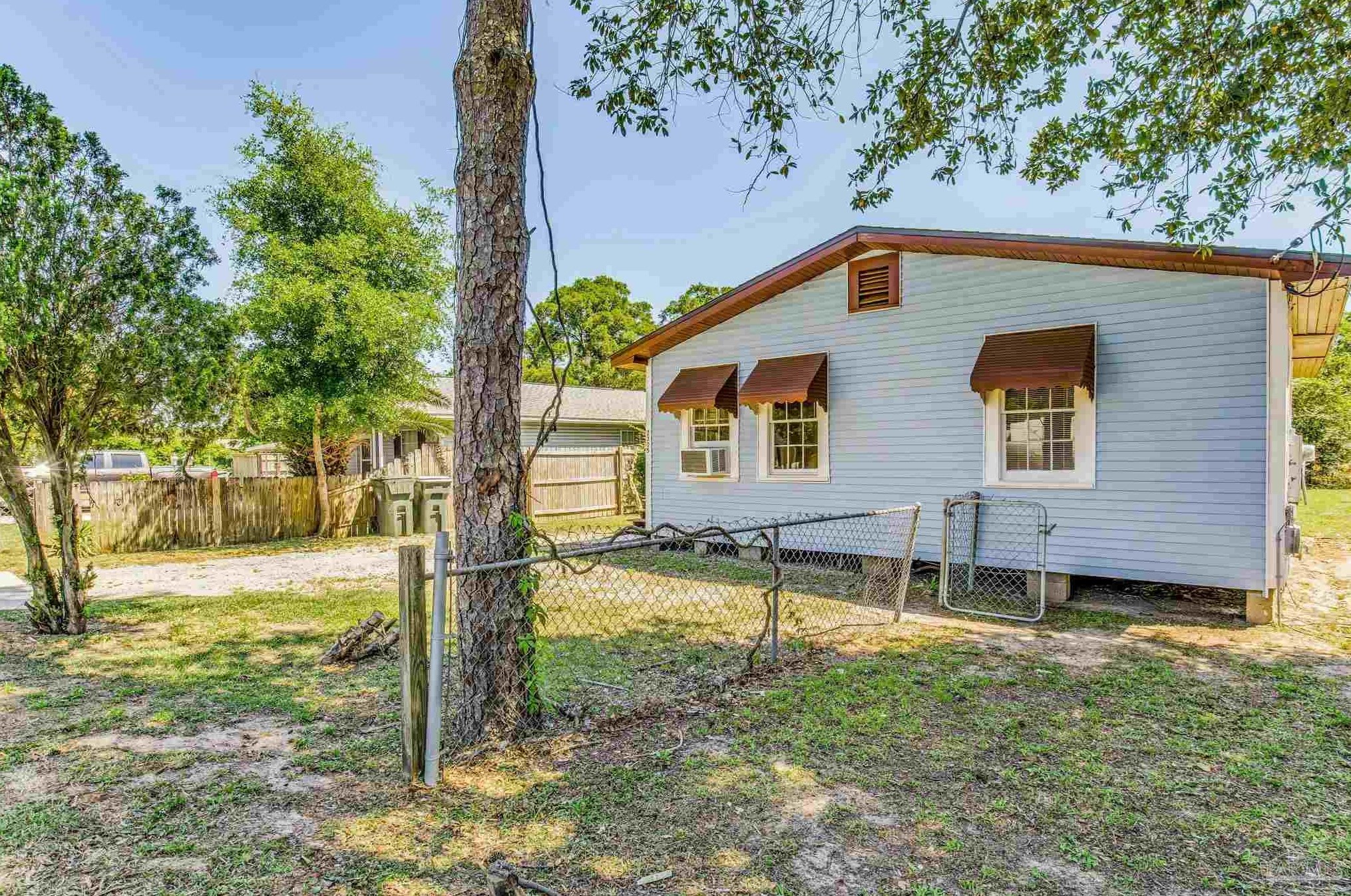 2305 Mallory St, Pensacola FL  32505-6021 exterior