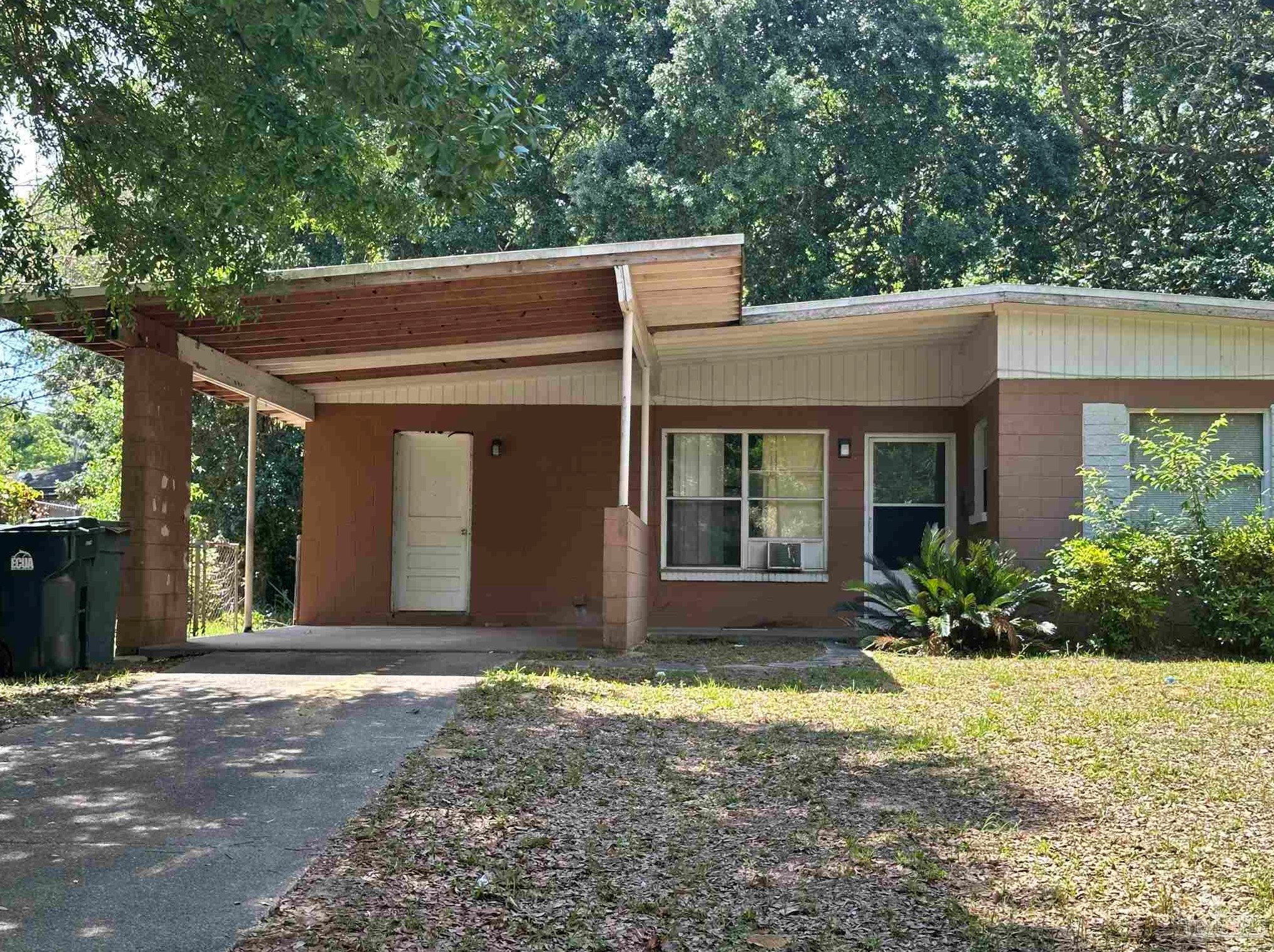 703 Calais Ln, Pensacola, FL 32505