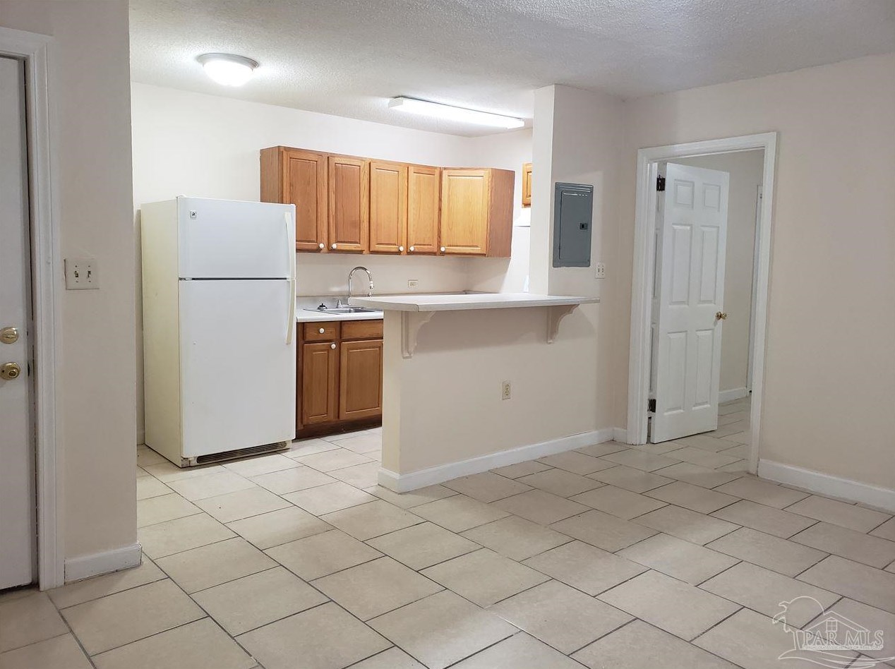 204 Holmes Dr # B, Pensacola, FL