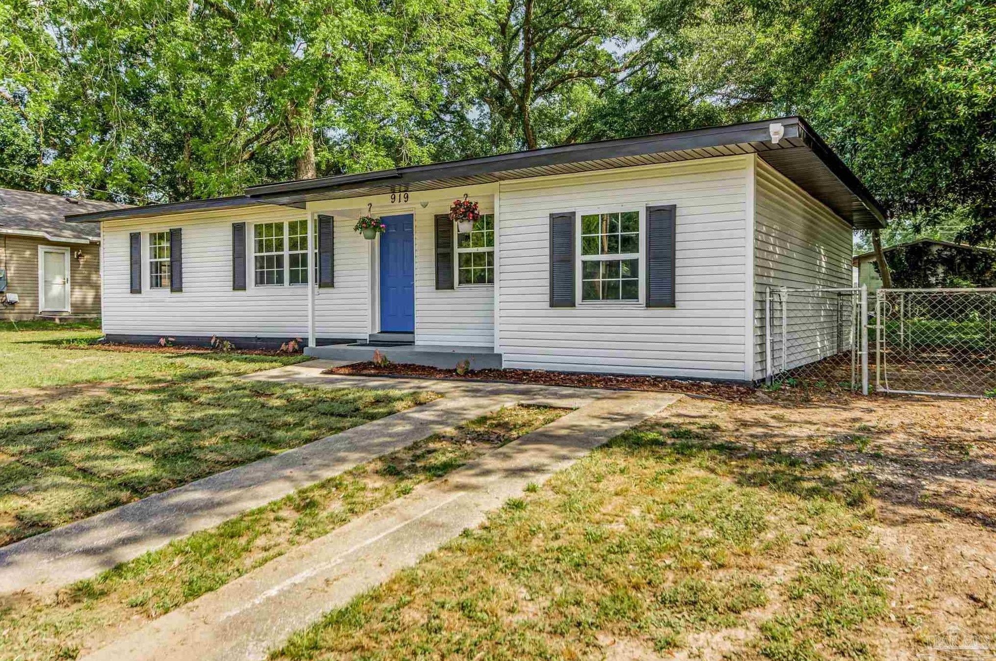 919 Clearview Ave, Pensacola, FL 32505-2302