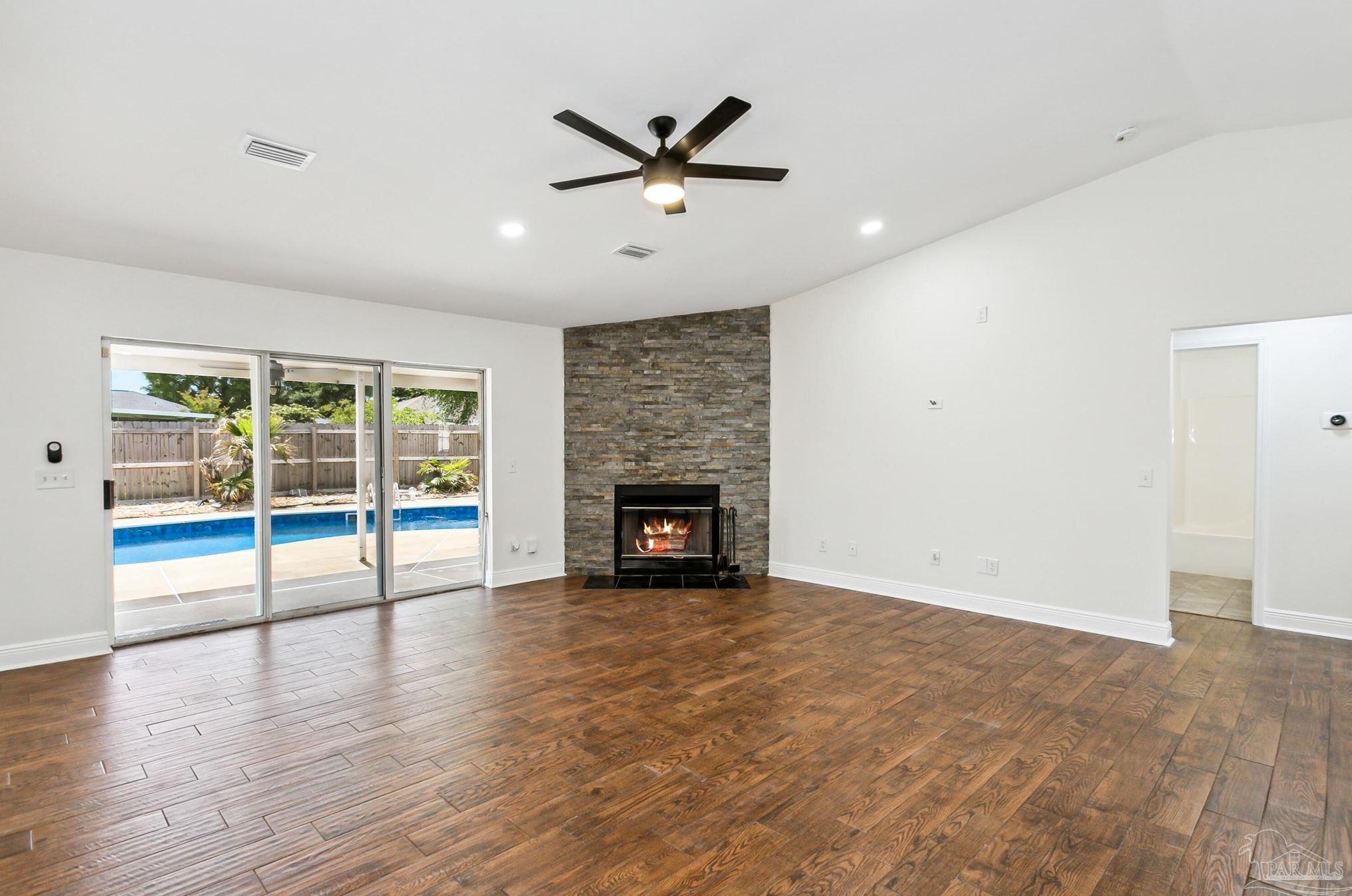 10630 Creek Ridge Dr, Pensacola, FL 32506-6873