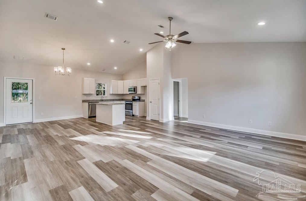 6774 Contentment St, Milton, FL 32583