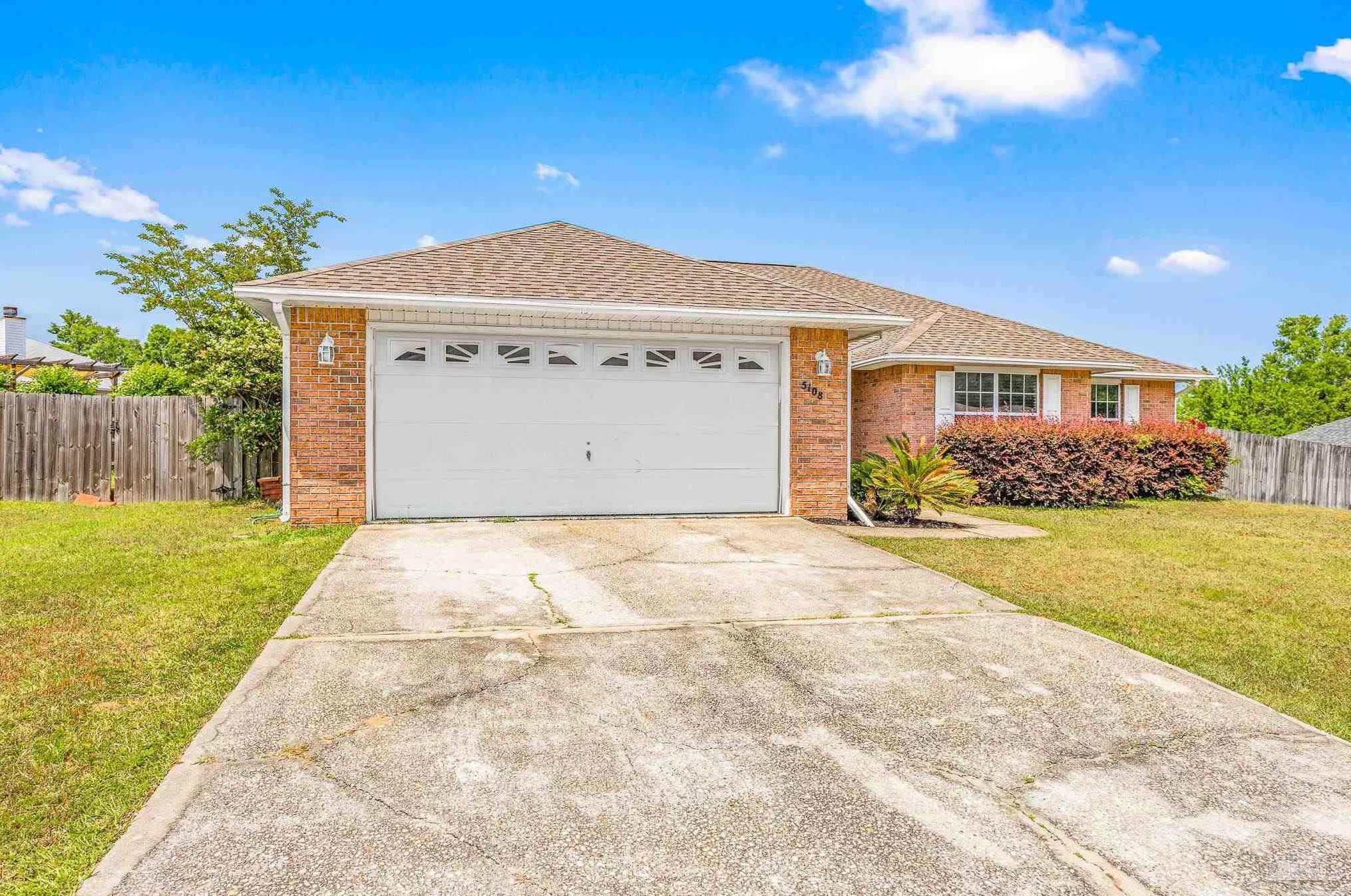 5108 Brookside Dr, Milton, FL 32571-8011