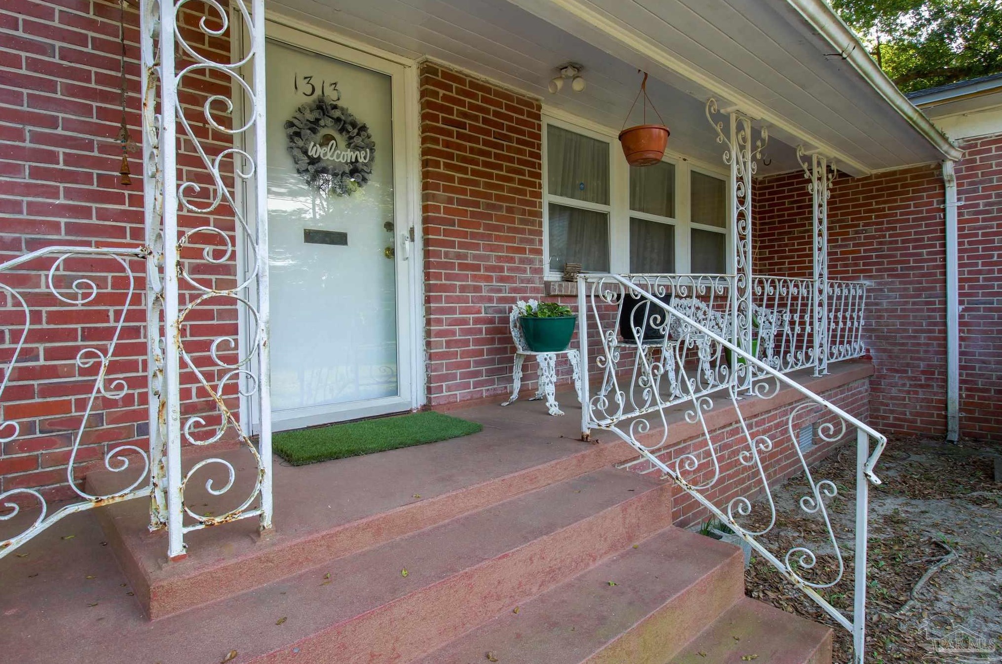 1313 Fisher St, Pensacola, FL 32503-4039