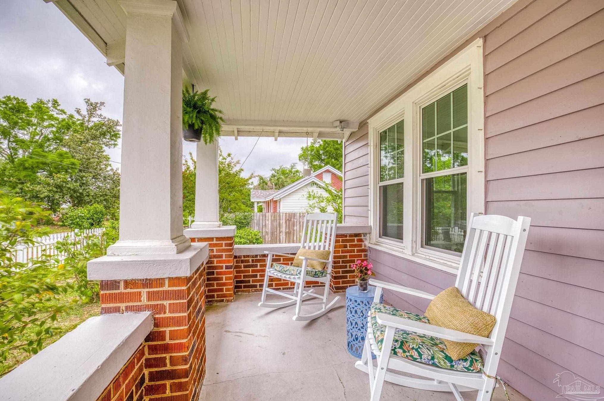 918 Hernandez St, Pensacola FL 32501-1933 exterior