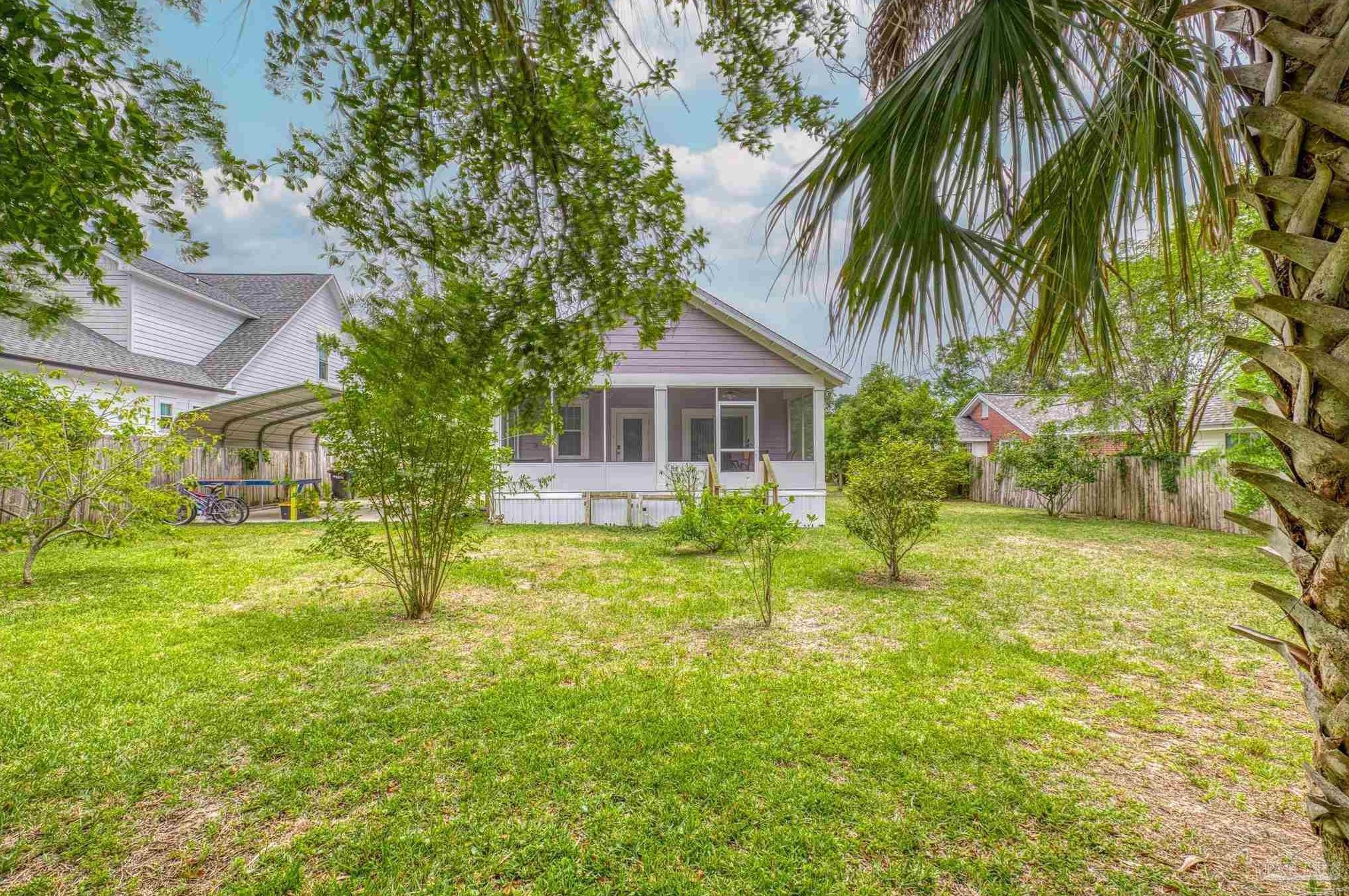 918 Hernandez St, Pensacola FL 32501-1933 exterior