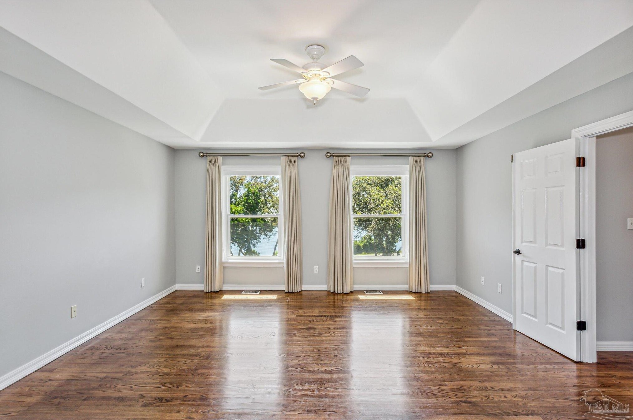 3829 Scenic Hwy, Pensacola FL  32504-9008 exterior