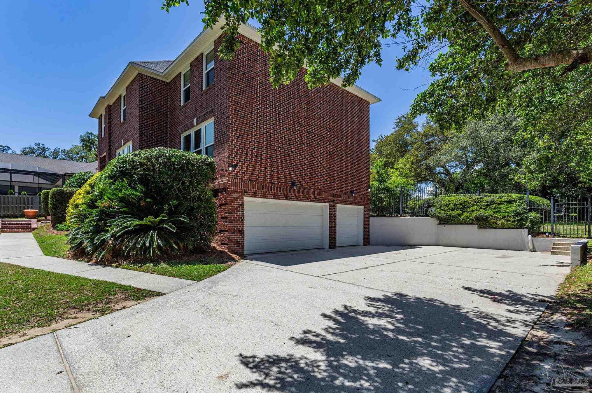 3829 Scenic Hwy, Pensacola FL  32504-9008 exterior