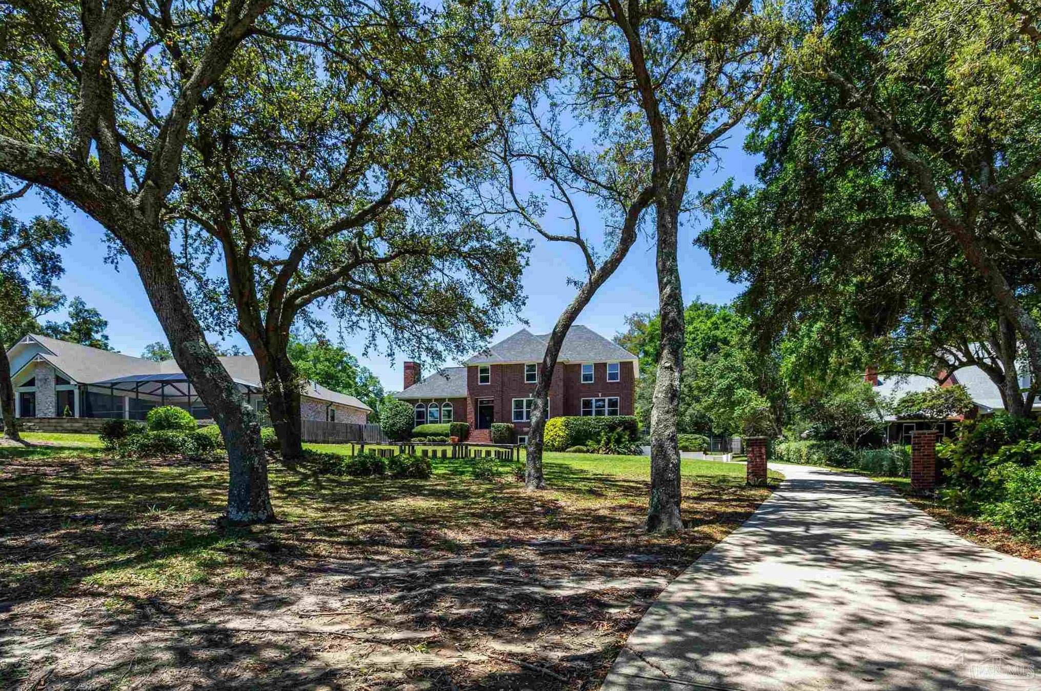 3829 Scenic Hwy, Pensacola FL  32504-9008 exterior