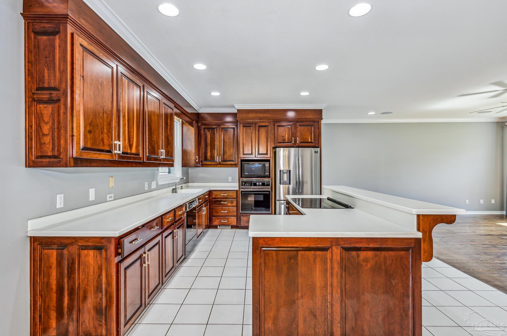 3829 Scenic Hwy, Pensacola FL  32504-9008 exterior