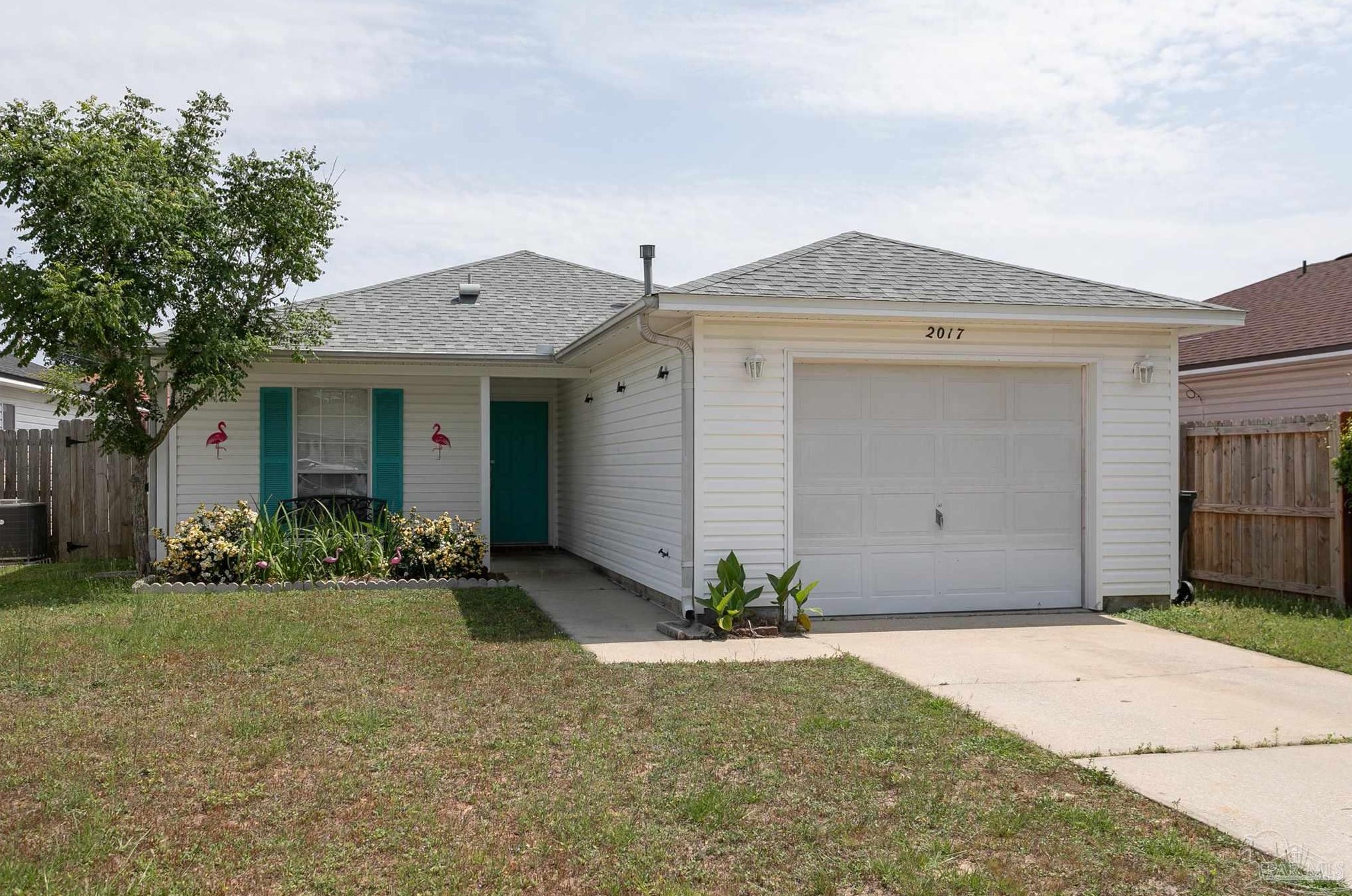 2017 Marquesas Ln, Pensacola, FL 32506-7820