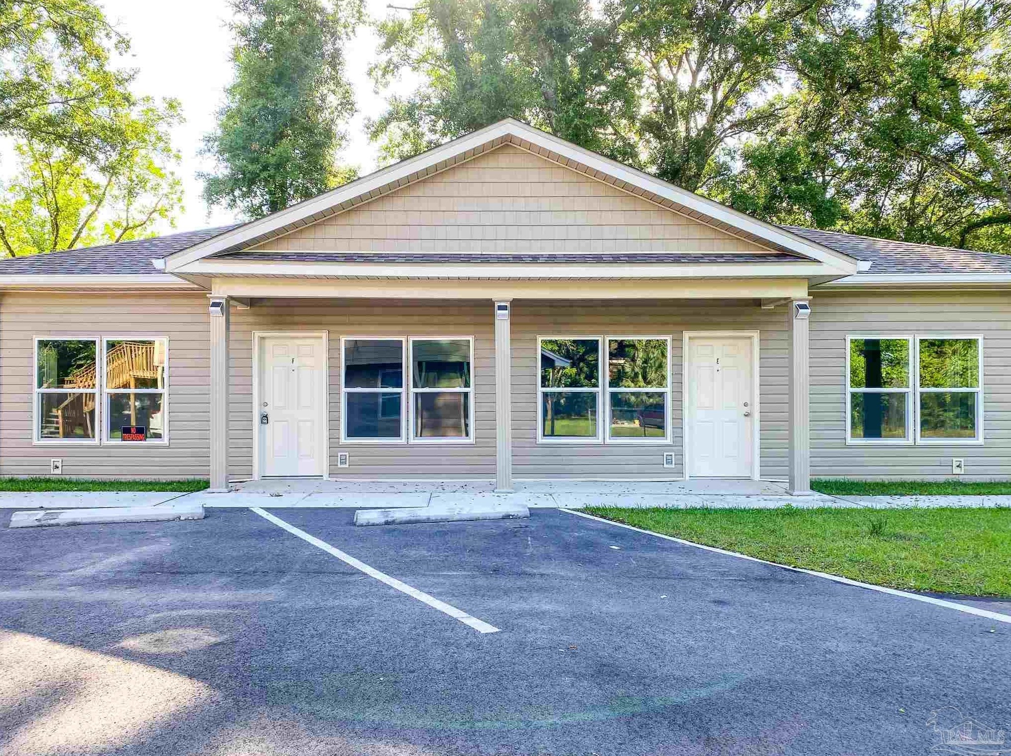 2425 E Johnson Ave #f, Pensacola, FL 32514