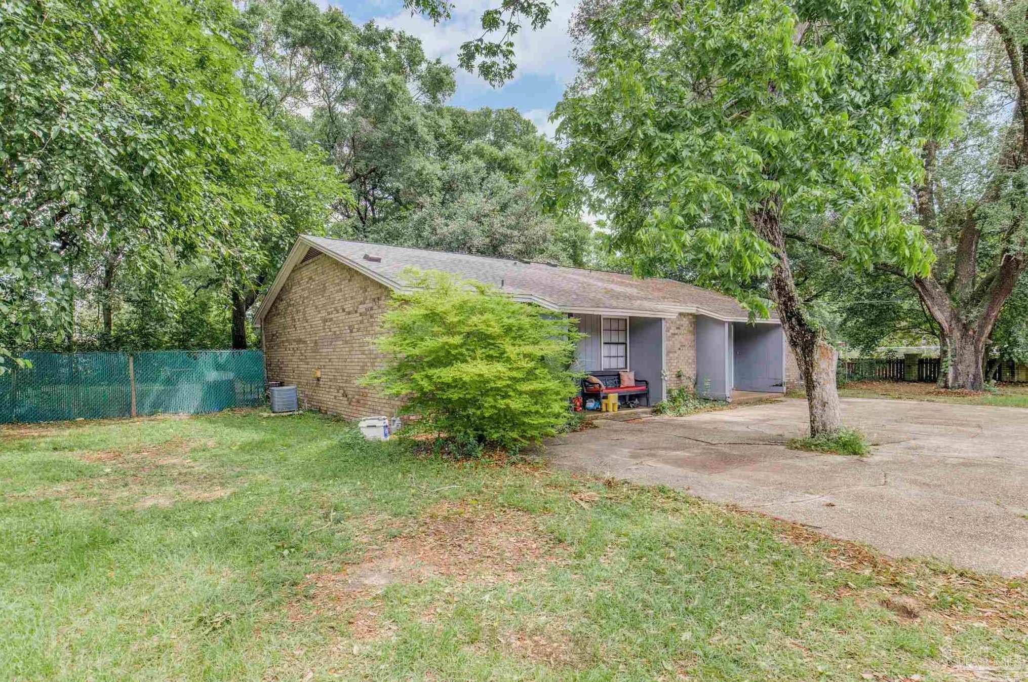 7708 Kipling St, Pensacola, FL 32514-7210