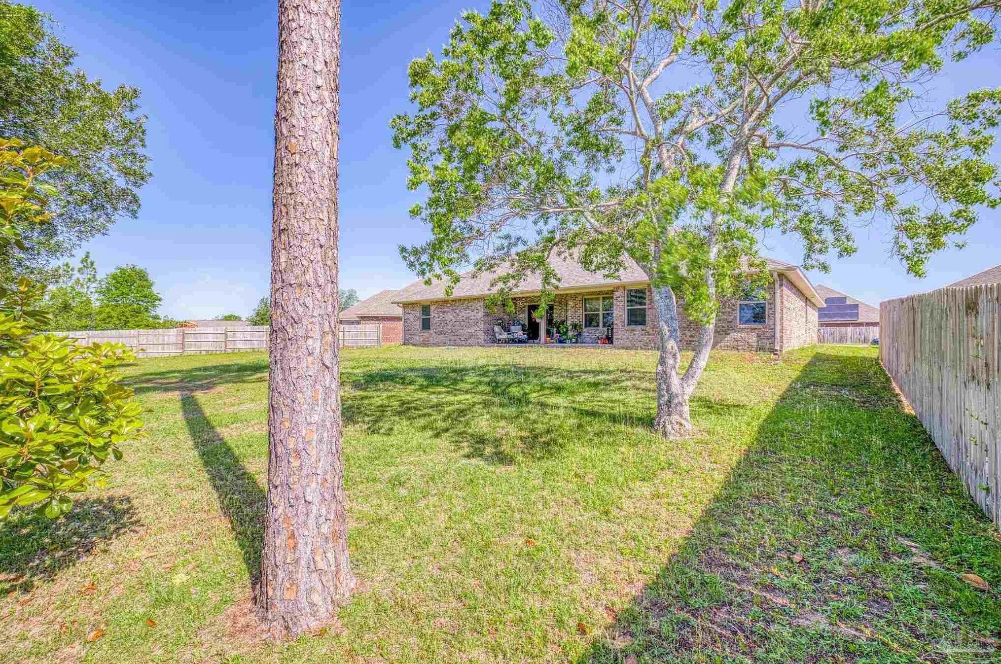 6102 Winchester Cir, Milton FL  32570-8914 exterior