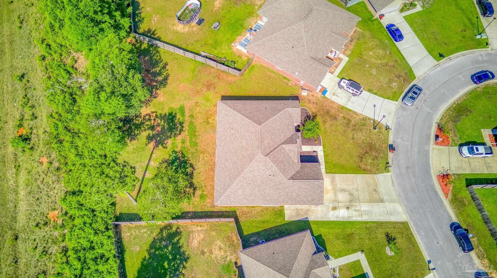 6102 Winchester Cir, Milton FL  32570-8914 exterior