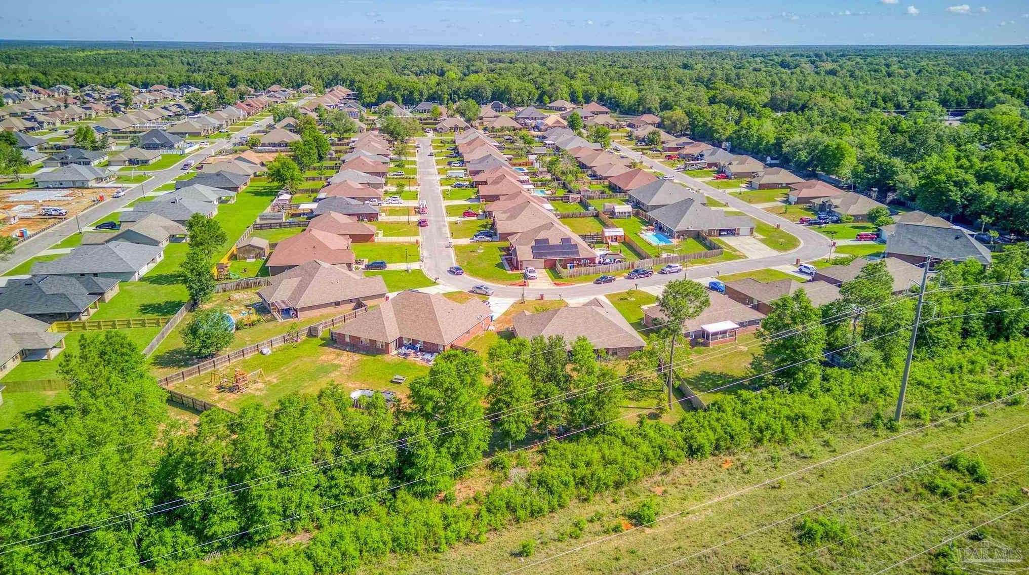 6102 Winchester Cir, Milton FL  32570-8914 exterior