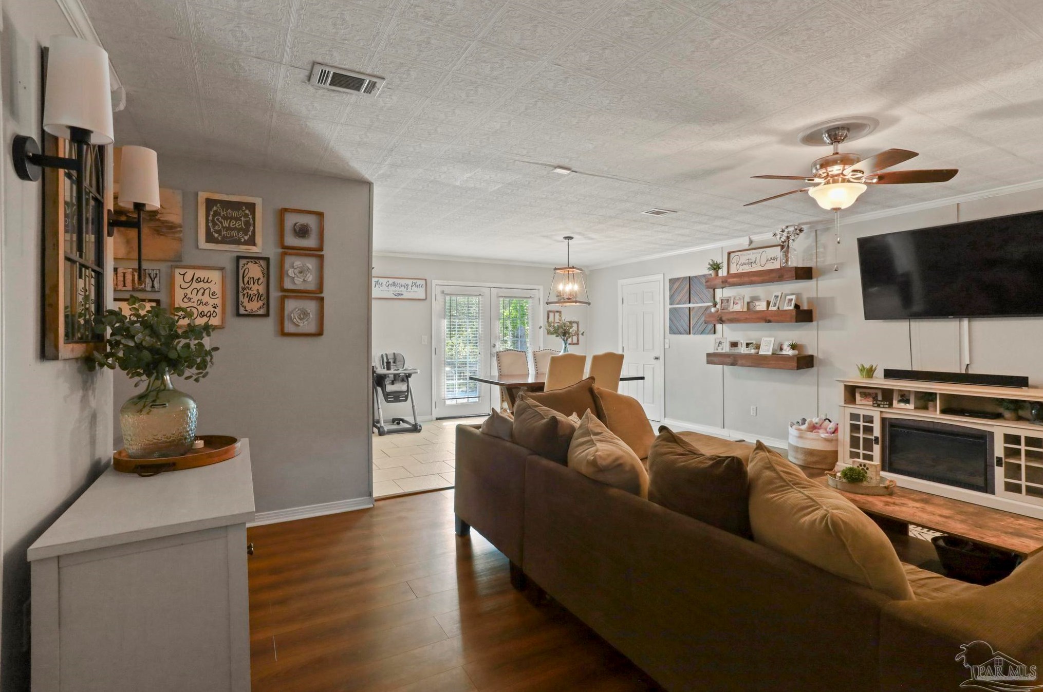 1859 Nestle Dr, Pensacola, FL 32534-9315