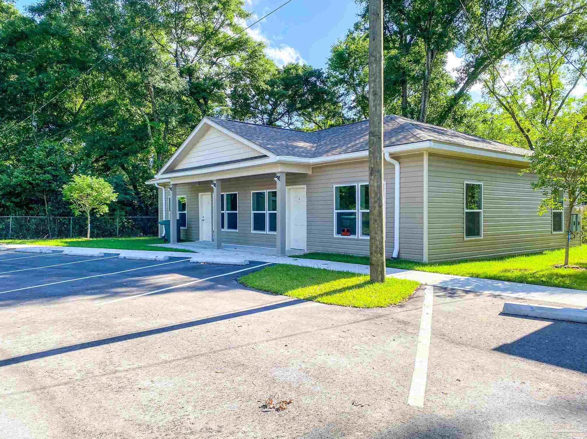 2425 Johnson Ave, Pensacola, FL 32514-6035