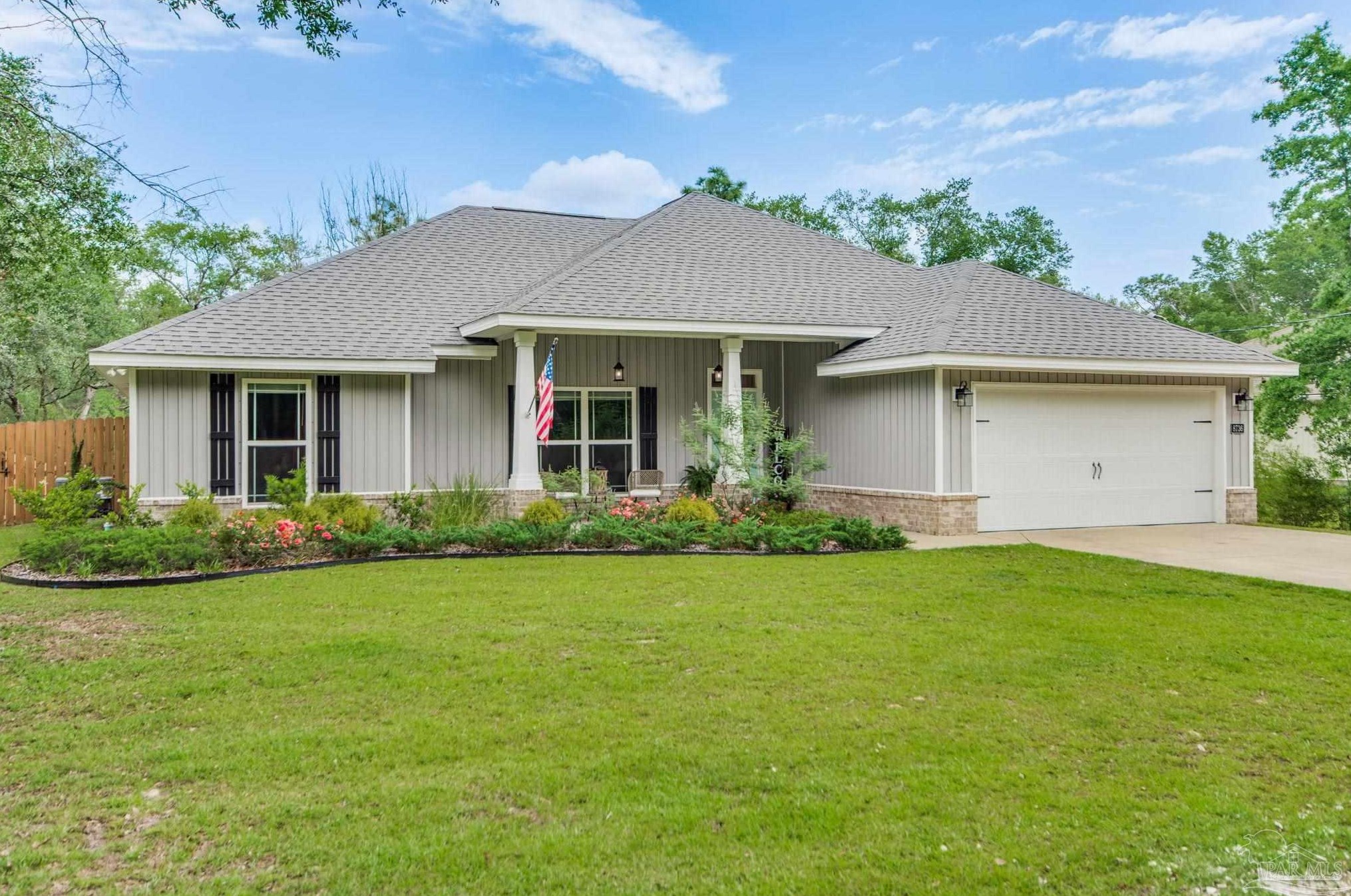 8736 Daryl Dr, Milton, FL 32583-2431