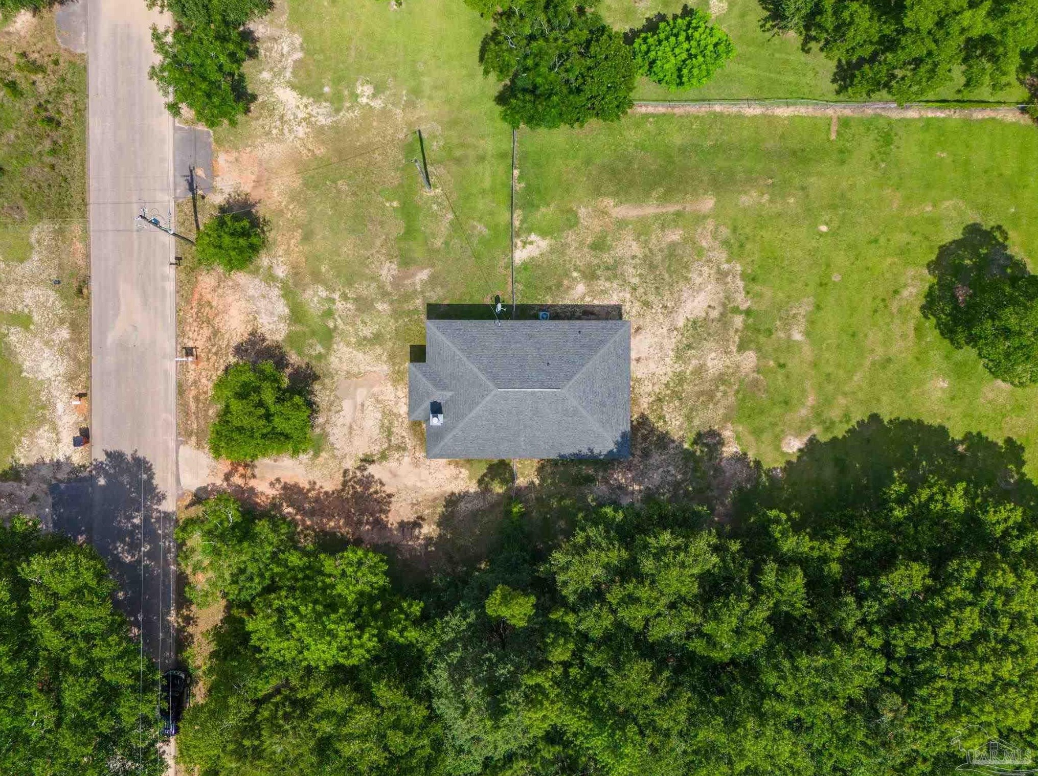 8553 Honeybee Ln, Milton FL  32583-2511 exterior