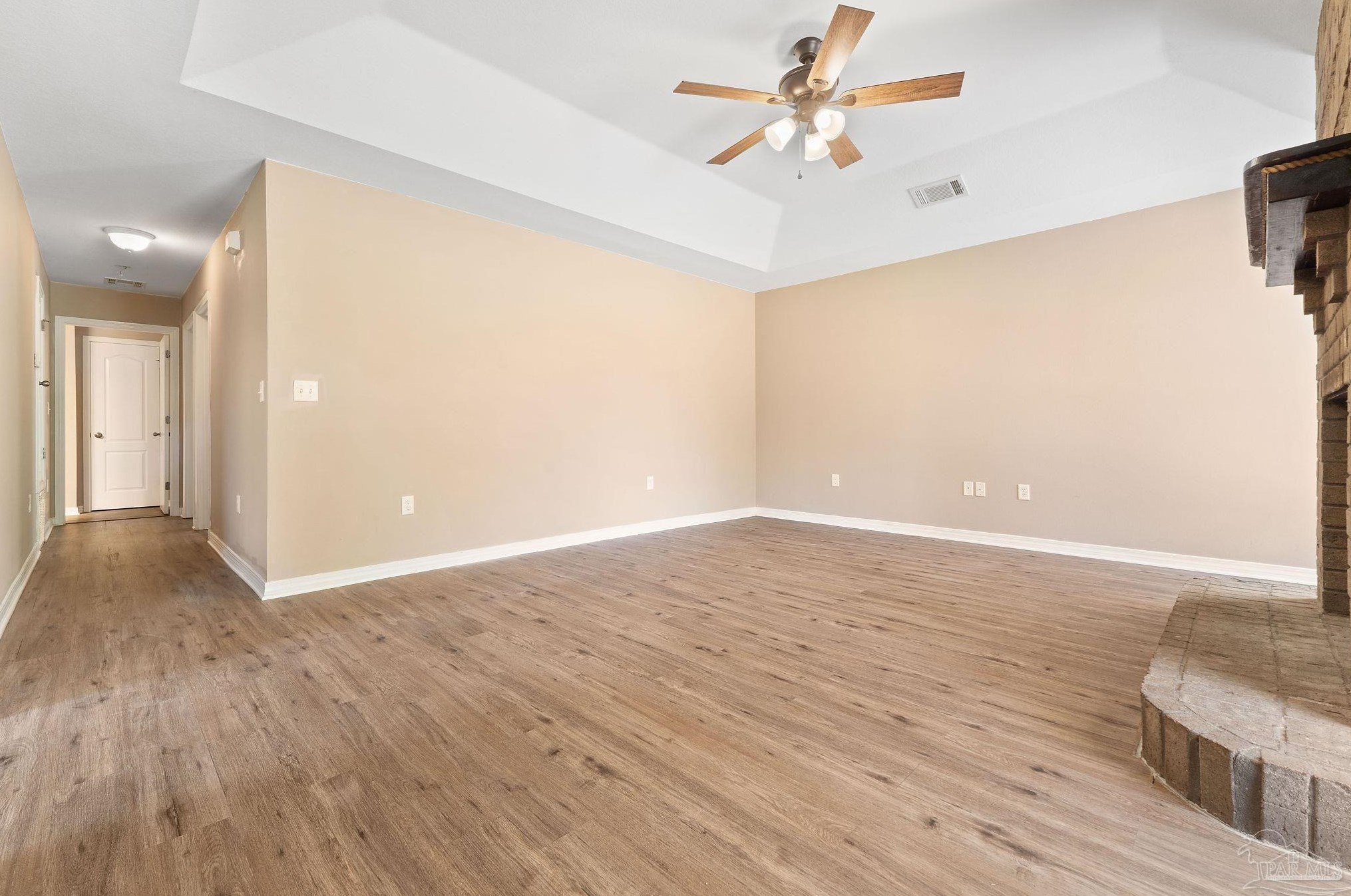 8553 Honeybee Ln, Milton FL  32583-2511 exterior