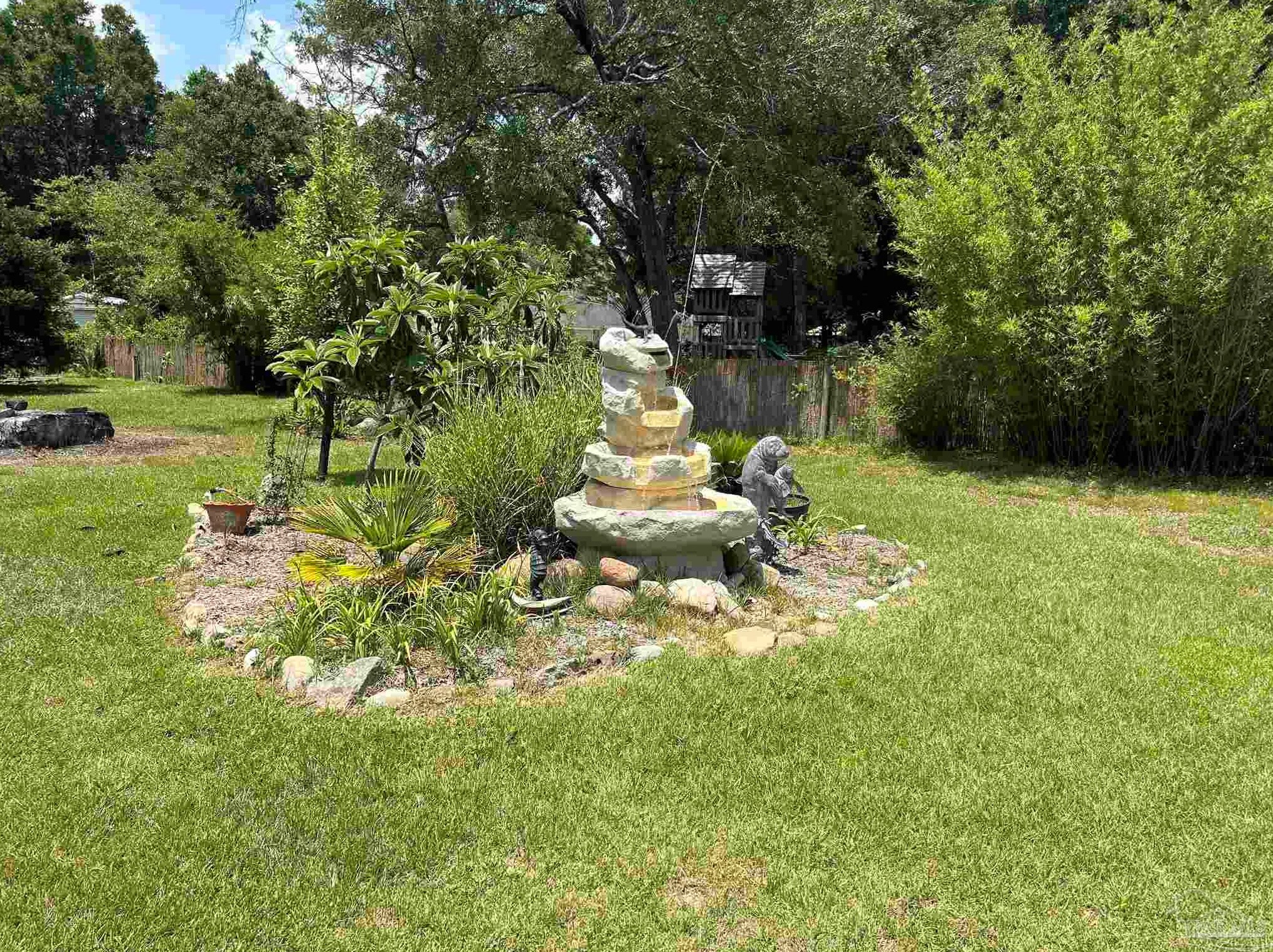 5709 Bentley Cir, Milton FL  32570-8726 exterior