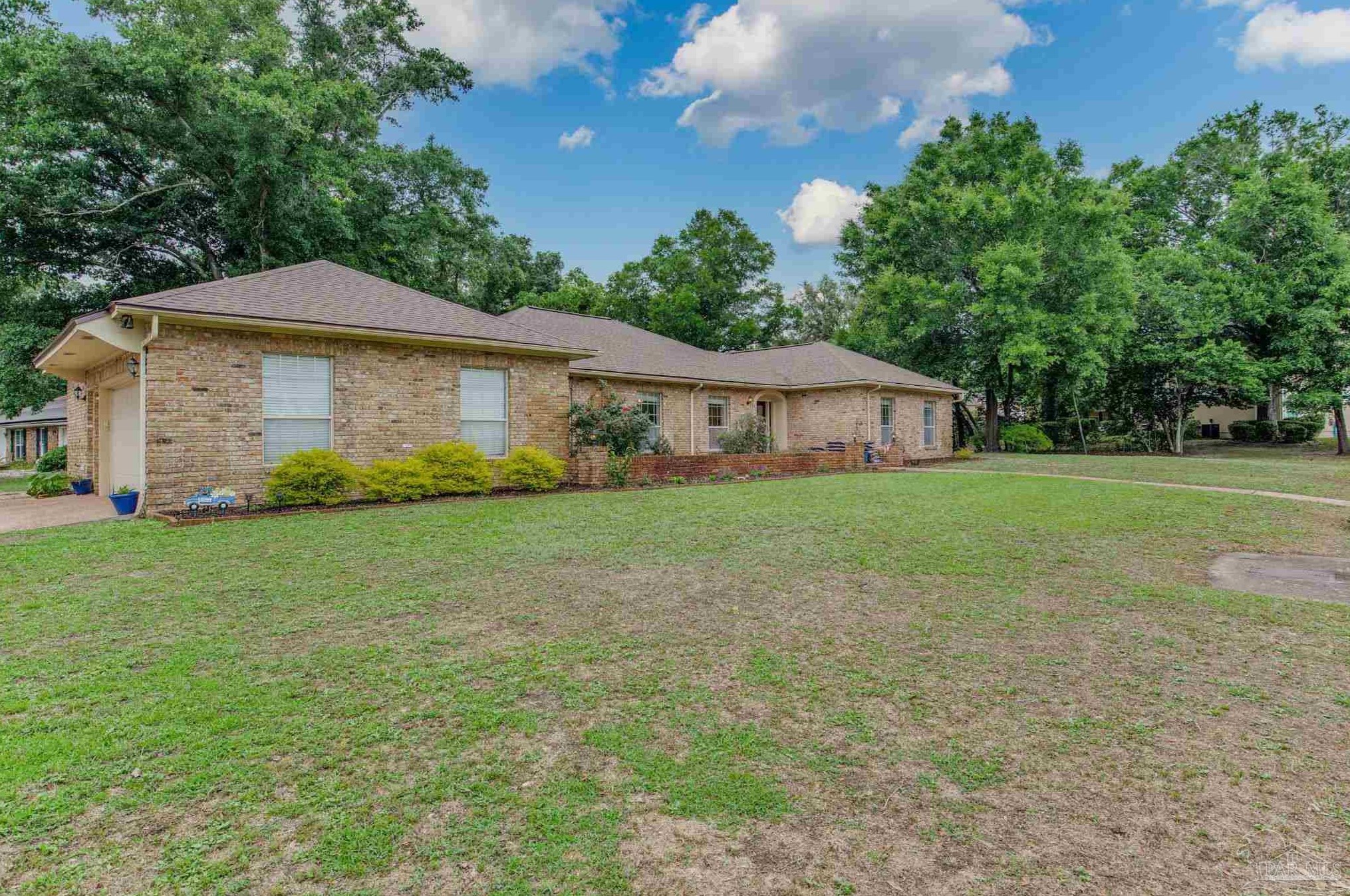 333 Bunker Hill Dr, Pensacola, FL 32506