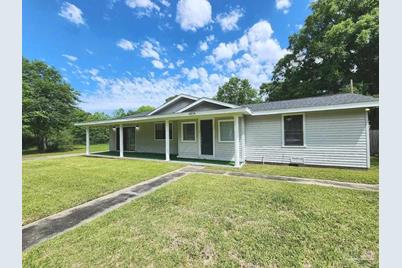 4816 Yorkshire Ave, Pensacola, FL 32506 - Photo 1