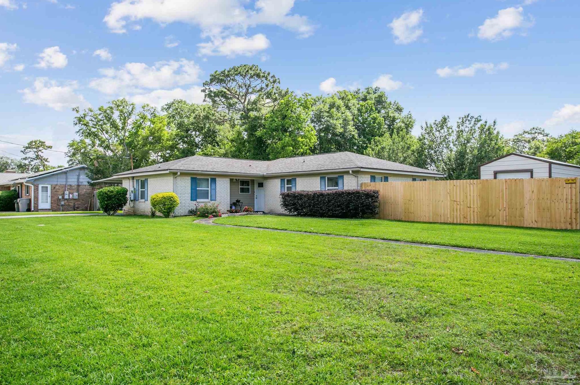 5724 Vestavia Ln, Pensacola, FL 32526-3467