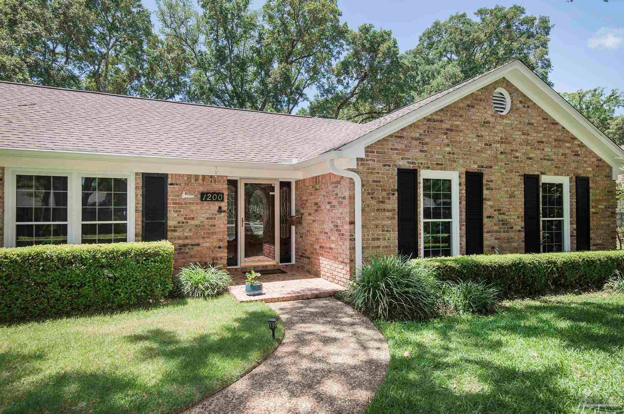 1200 Northbrook Dr, Pensacola, FL 32504-6633