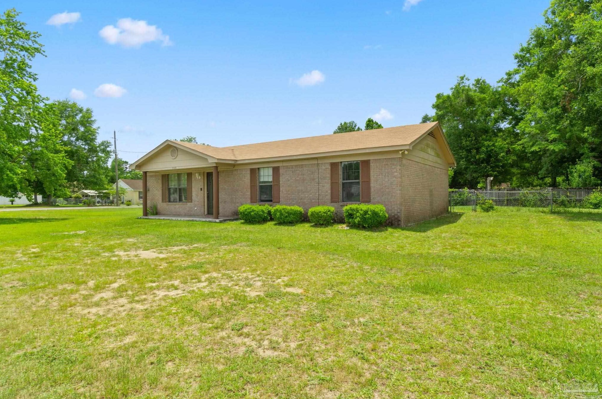 5125 Central Dr, Milton, FL 32571