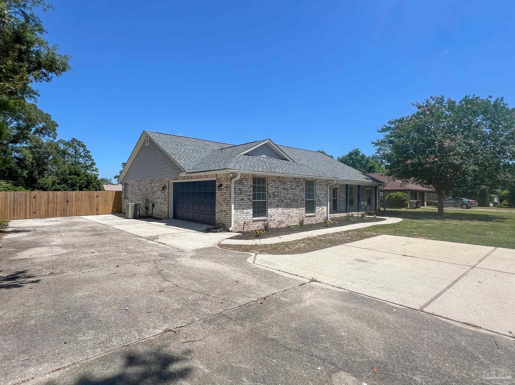 7342 Wymart Rd, Pensacola, FL 32526-3914