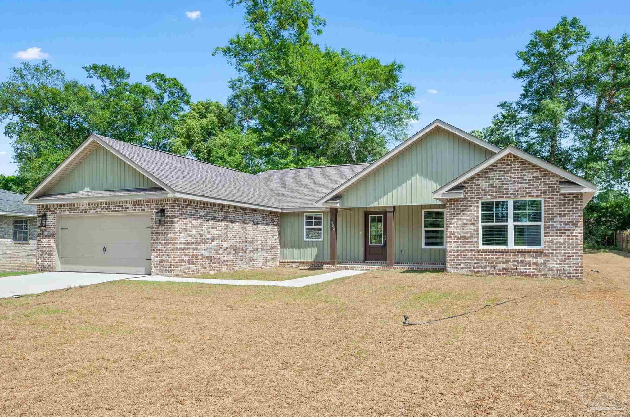1025 Rachel Cir, Cantonment, FL 32533-6928