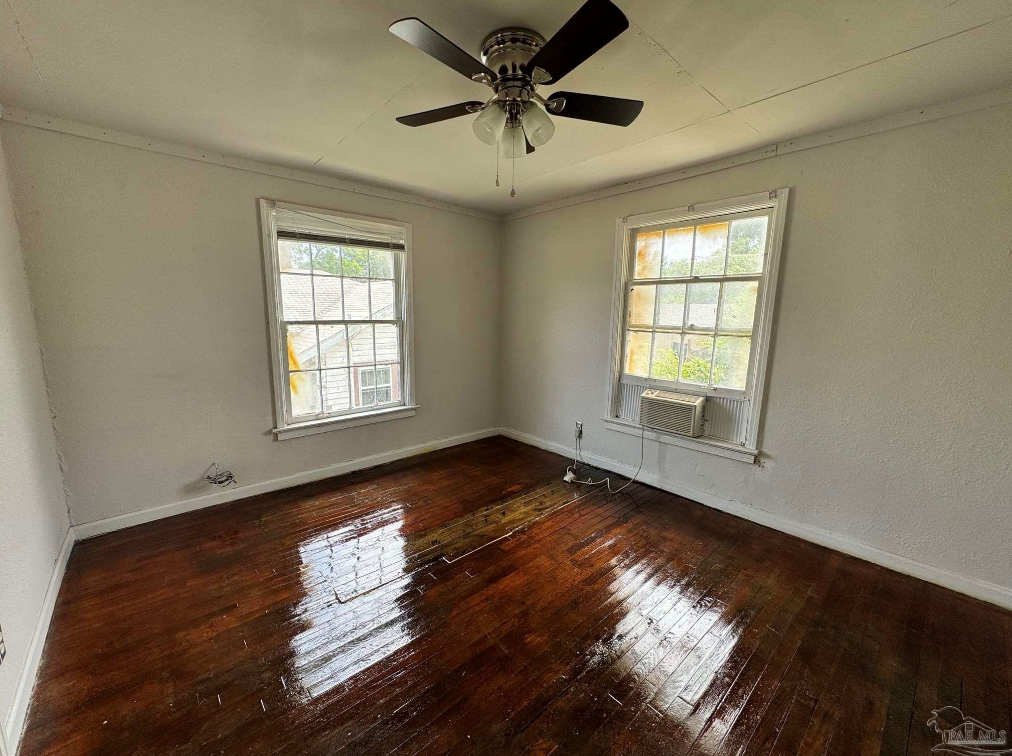 1303 North, Pensacola FL 32505-1776 exterior