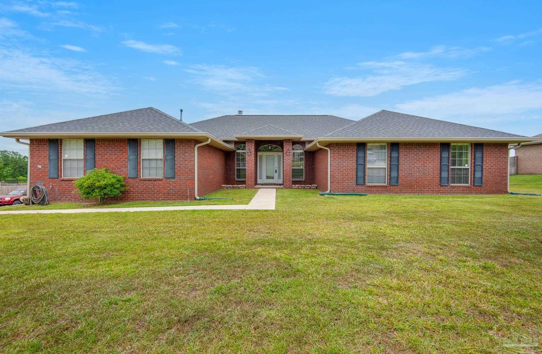 1568 Hollow Point Dr, Cantonment, FL 32533-7350
