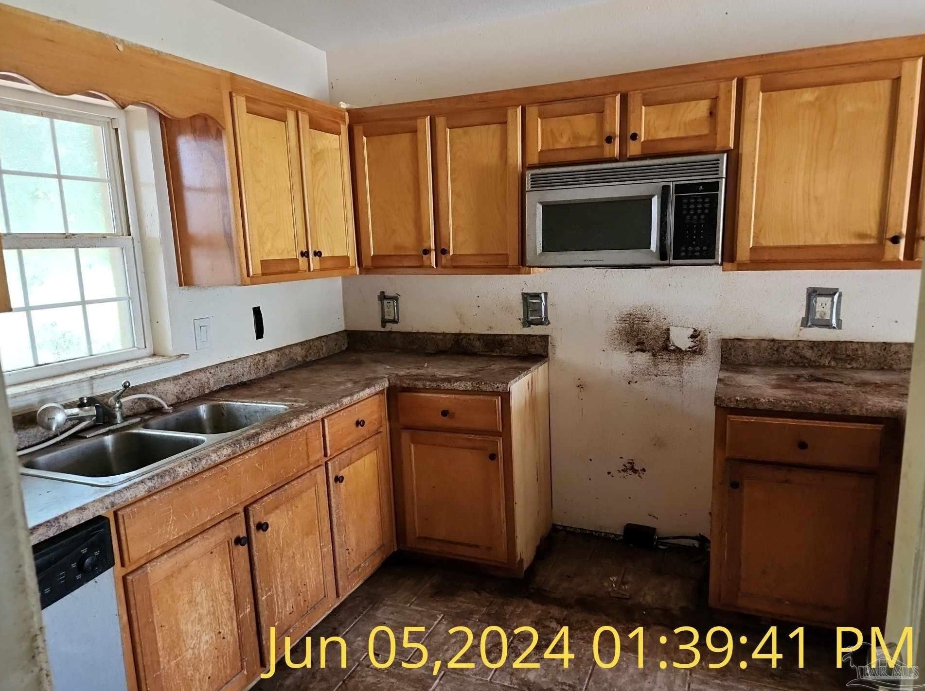 5337 Hutto Ln, Jay, FL 32565-1015