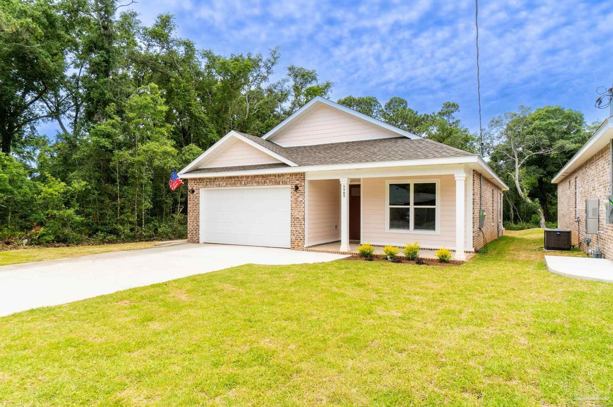 5989 Born Dr, Pensacola, FL 32504-6345