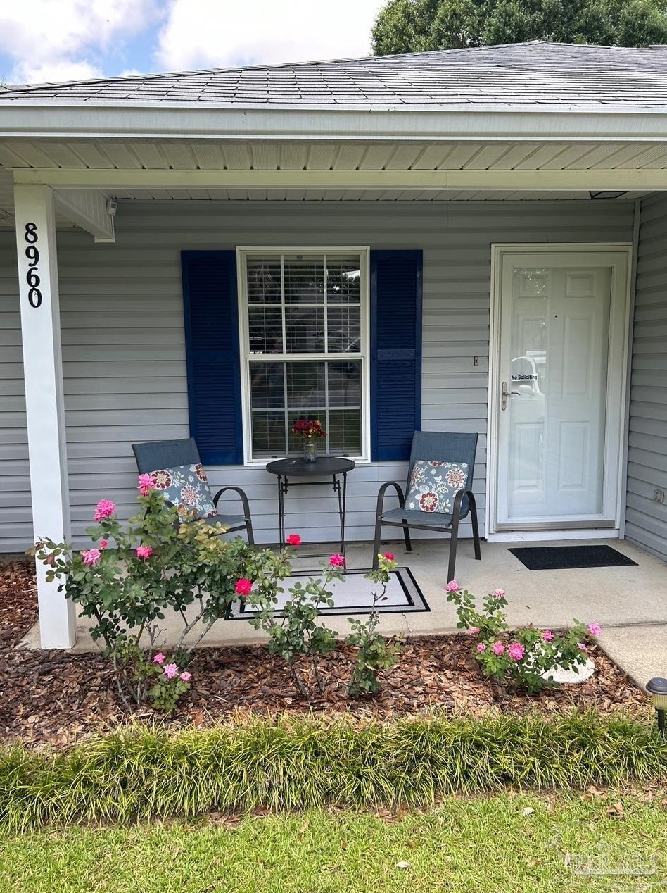 8960 Gristmill Way, Milton, FL 32583-7536