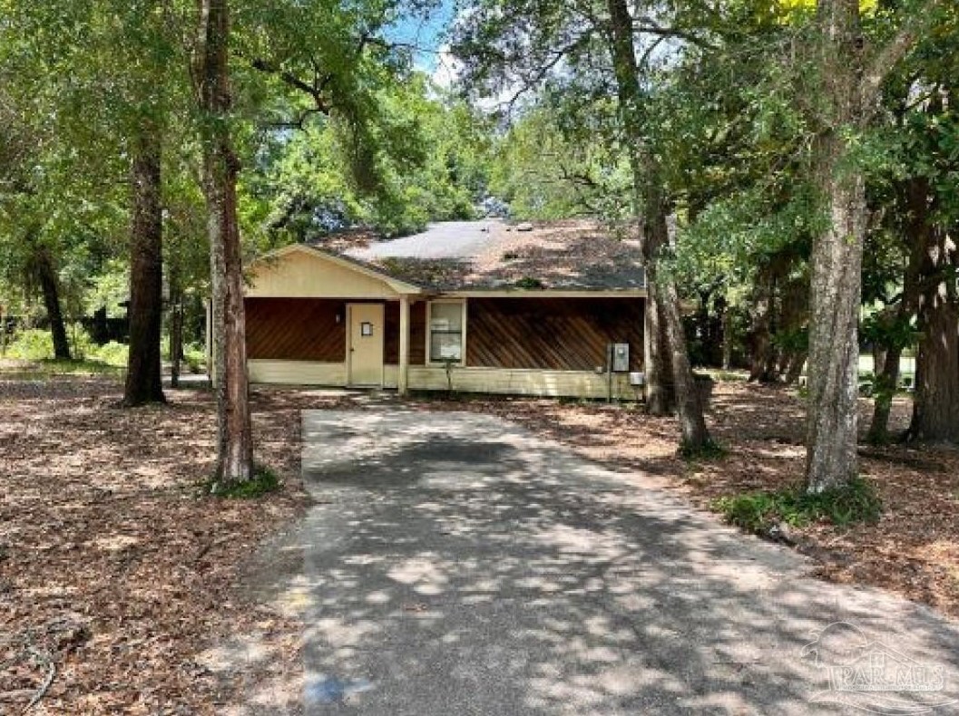 7911 Deborah Dr, Pensacola, FL 32514-4556