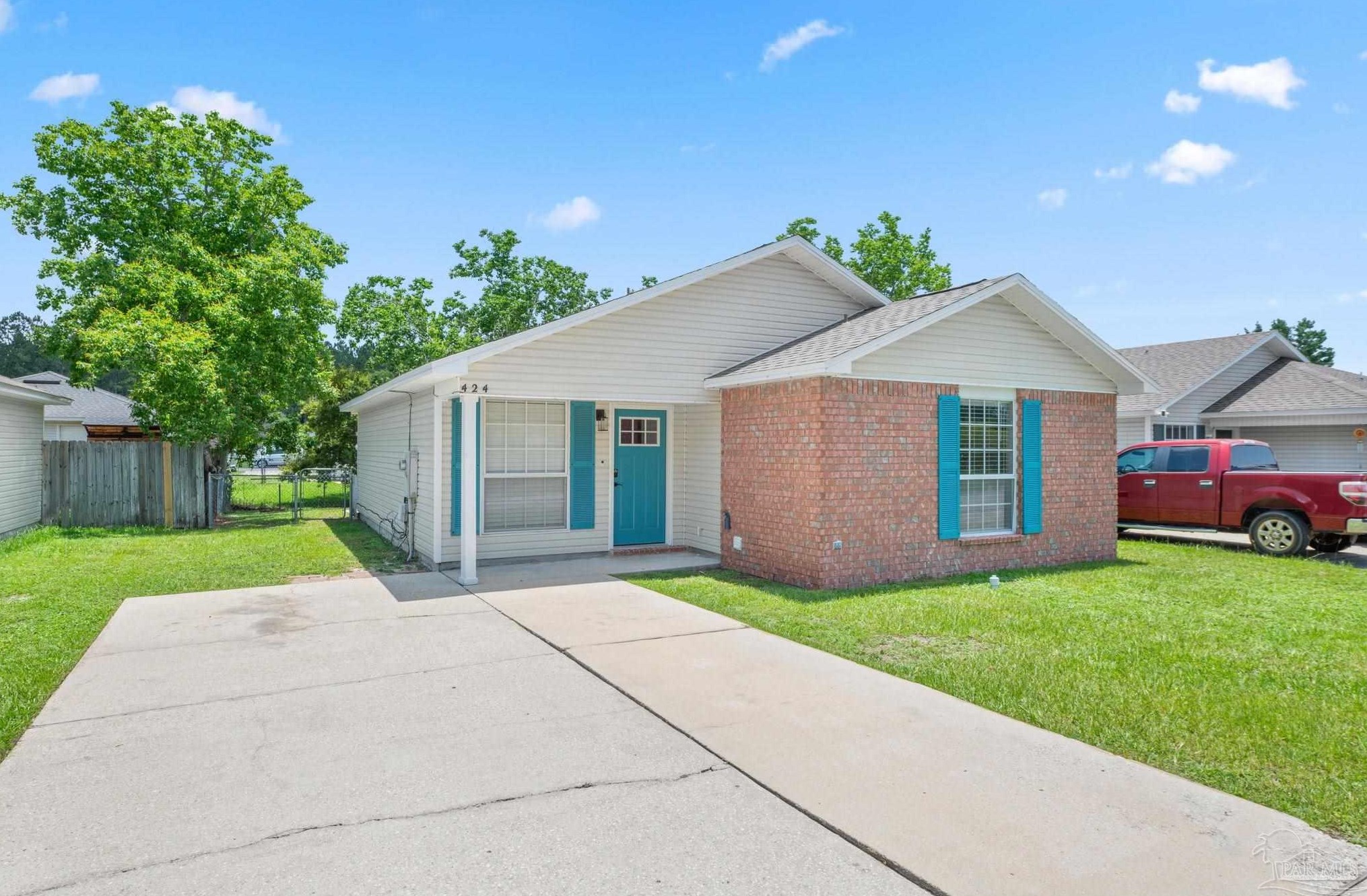 424 Shadow Way Ln, Pensacola, FL 32506-6083